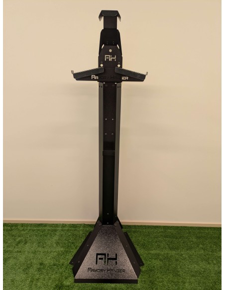 Armour hanger